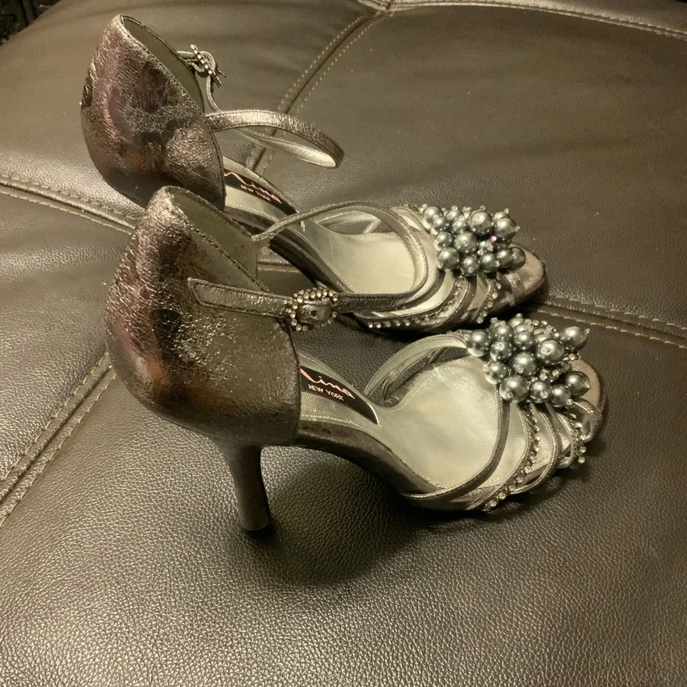 Women’s Silver Shoes - Picture 12 of 12